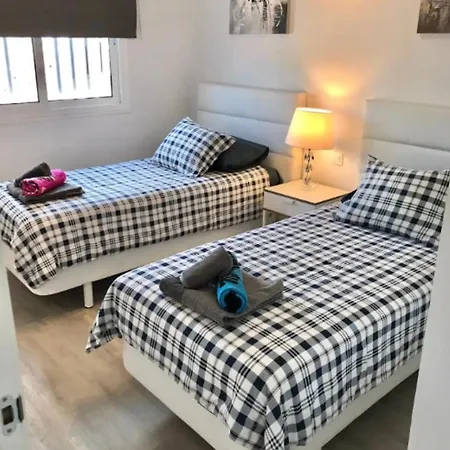 2 Bedroom شقة *